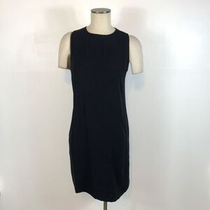 VINCE Sleeveless Shift Dress in Black LBD Seamed ZipperBack Size US 10 Pockets